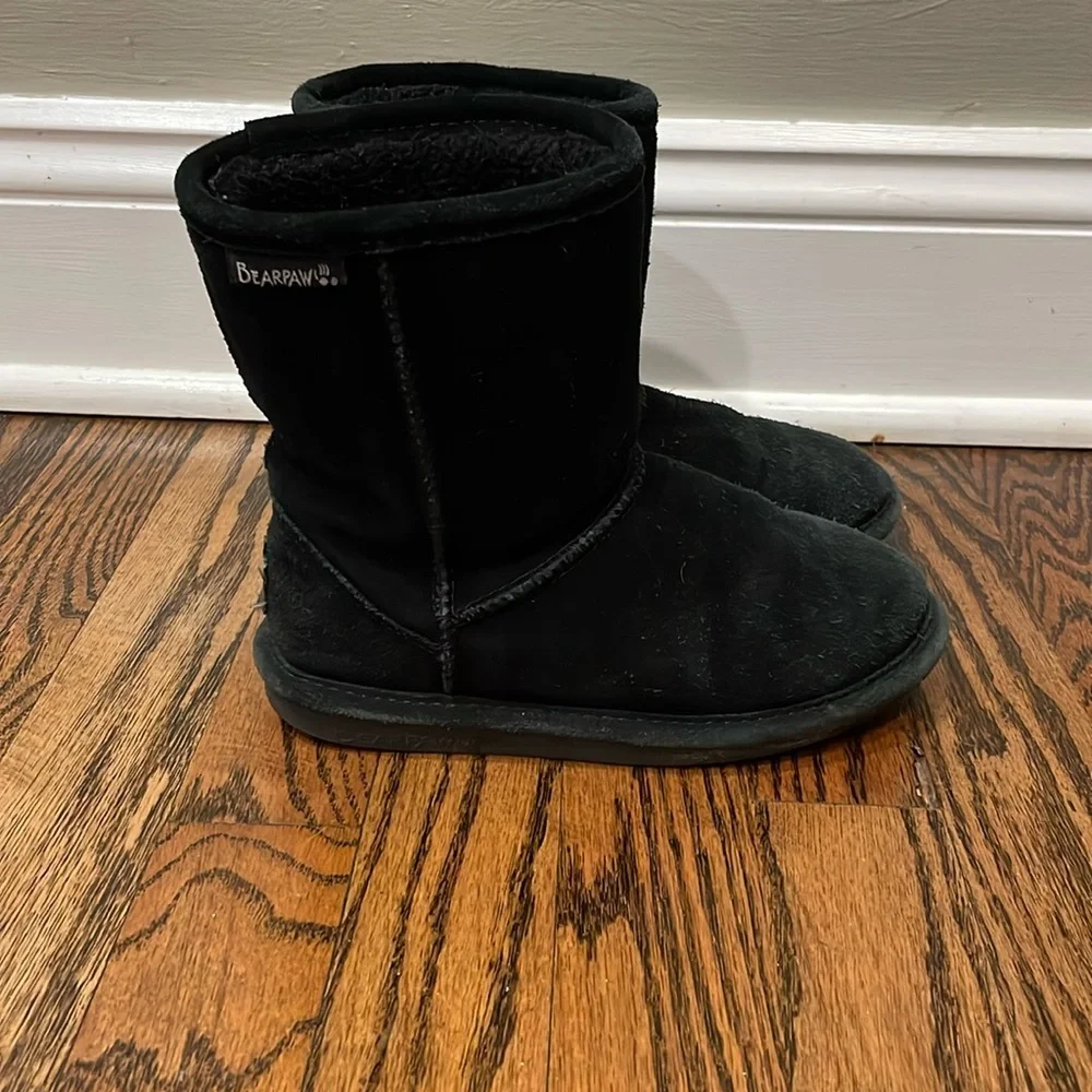 BearPaw boots - Picture 1 of 4